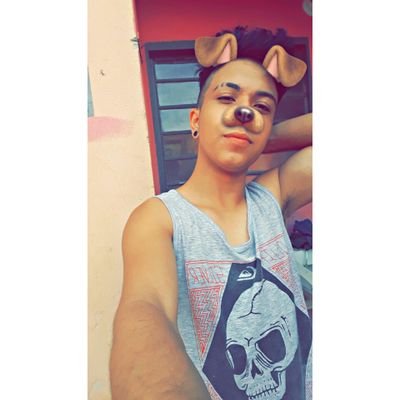 Quem com luz ilumina, com luz será iluminado. ✨