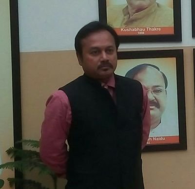 Balanced Scale of Emotional and Practical aspects ..... Self-realised Spirit Searching the path of Mokhsa ....