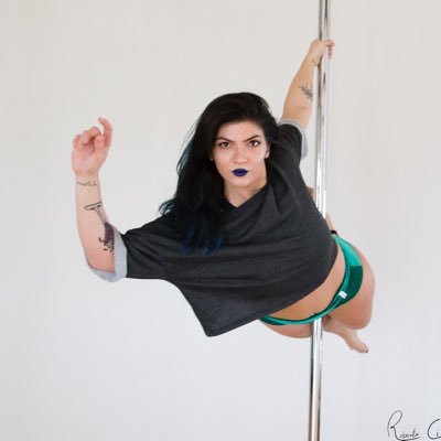 Italian Pole Dance Instructor & Performer| Flying at the UnicornStudio - aerial lab🦄 💌