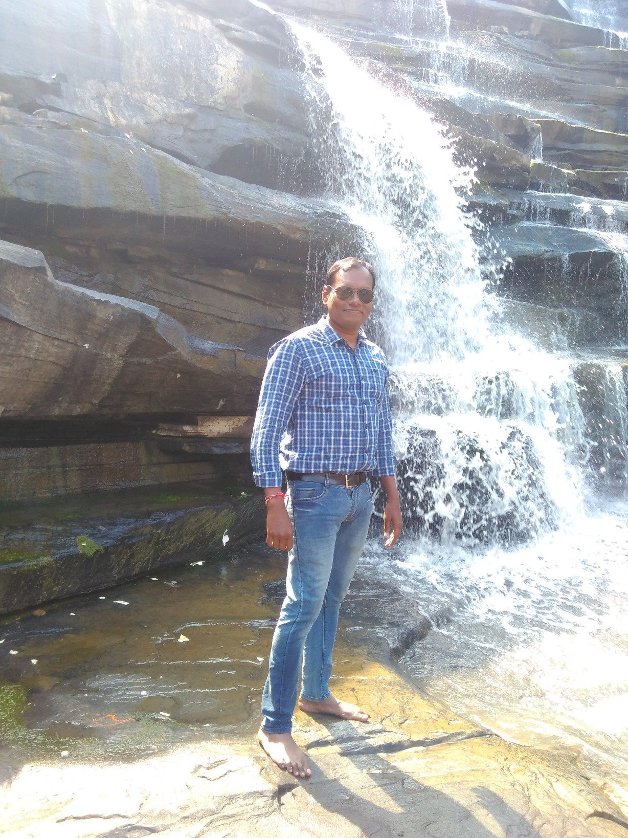 diwakar05422's profile picture. 