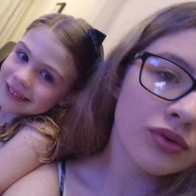 slhewitt76's profile picture. 