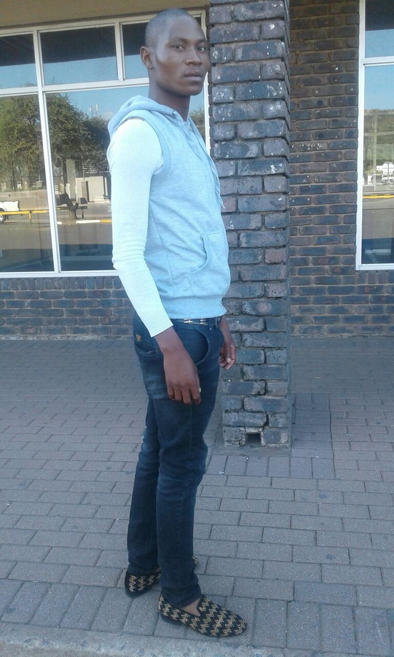 mahlatse921's profile picture. 