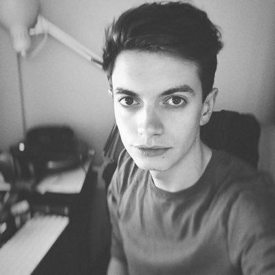 camtomlee's profile picture. 