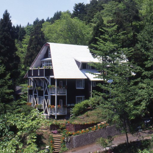 fuji_stardust's profile picture. 山中湖のほど近く、富士山のふもとの宿『カントリーホテル　スターダスト』の公式アカウントです。富士山や山中湖の情報を発信したいと思います。