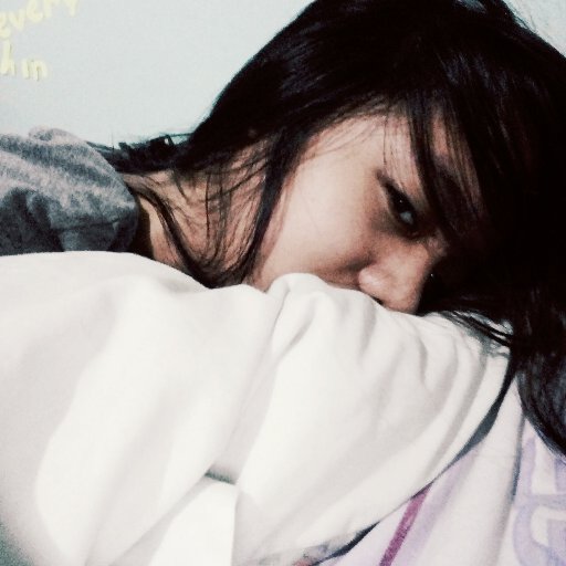 Emiynem1's profile picture. 18/ B.S. Business Admin/ Phil. 4:13/ 69🌹/ JESUS👆