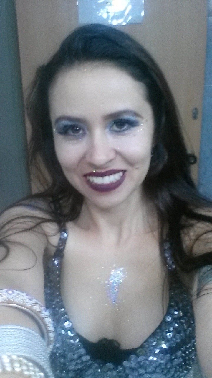 Administradora! Ucevista hasta los tuétanos! melomana, futura bailarina profesional de danza árabe, con espíritu mochilero! Controla tu mente y libera tu sueño