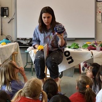 Jennifer Ford Sharpe is the STEAM Coordinator working in Vancouver. Specializing in Design Thinking, Makerspaces, PBL and art integration.