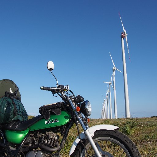 todoroki3cars's profile picture. 2008年から同じバイク(スズキ バンバン200)に乗ってます。旅しながら変わった標識を探すのが好き。最近軽バン、エブリィバンを買いました。/ジムニーと日本一周・バンバン200と日本縦断済/北海道ツーリング/酷道/道路標識/欅坂46櫻坂46/DM基本見ないです/