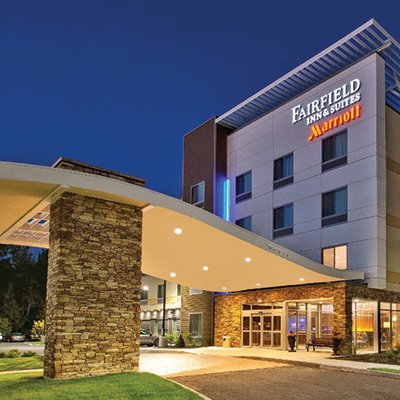 Fairfield Inn Suites provides Hotel Accommodation, Conferences, Group Reservation, Meeting Space & Wedding Receptions to the Plattsburgh, NY area. 518-536-7600