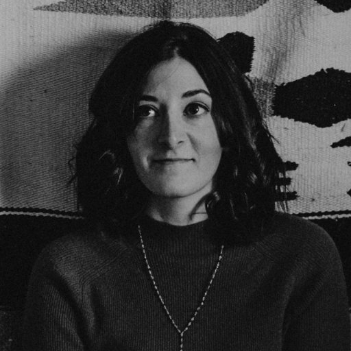 Jessieandmore's profile picture. Comedy Writer, loves snacks and snark