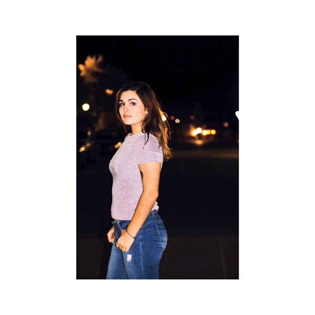 hi im ariel - add me on PSN; ichhbinariel - 🤷🏻♀️ - ig; ichhbinariel - follow my twitch 🖤 - twitch affiliate - HEEHAW -