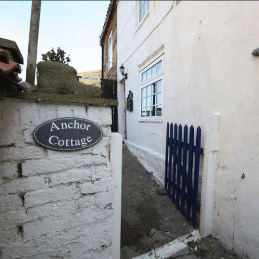 Anchor Cottage is a cosy 2 bedroom fisherman's cottage with stunning sea views, 1 minute walk to the beach, in the heart of Staithes, North Yorks.