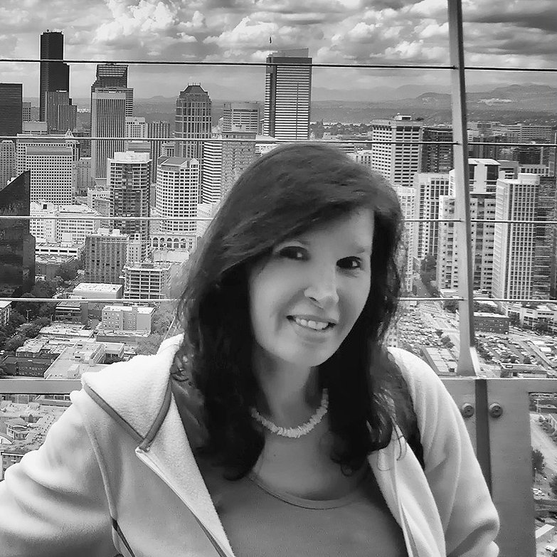 Galleria512's profile picture. Photographer-Artist-Proud Parent-Entrepreneur& Professionally single with a lunatic asylum sense of humor. I’m 5’12 & I promise I’ll never get to 6 feet tall!😜