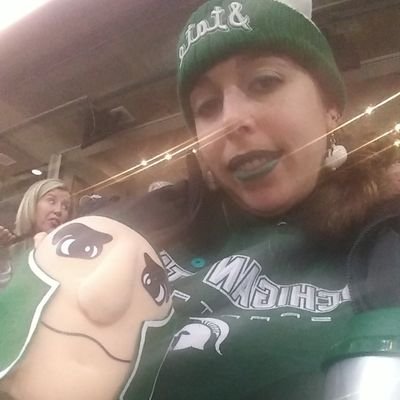 PhreakiPhincess's profile picture. 