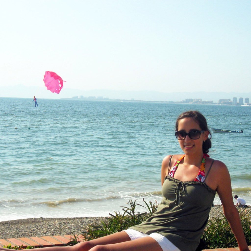 aaperezzle's profile picture. 