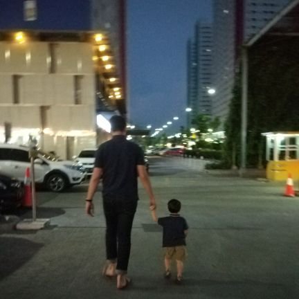 aryabudiman's profile picture. Keep it real or keep it moving