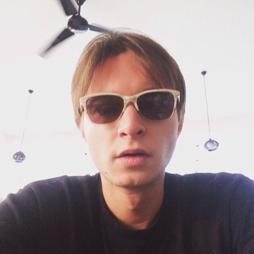 Digital Entrepreneur, digital business fan. Former #iOS developer and hustler. 😄Admire of #blockchain technologies😃