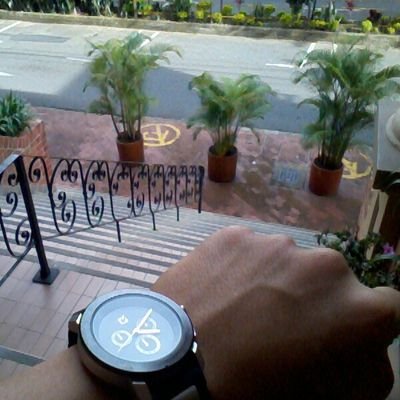 #MiReloj por Medellín ⌚️ #AportesDM #Hombres Y #Mujeres

Envía una foto con tu reloj desde cualquier lugar de Medellín.