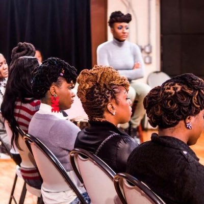 Intersectional #NaturalHair community shining a light on Black beauty, culture & politics. By @AfrocenChick Creator of #ITaughtMarcJacobs Bylines @blackvoices