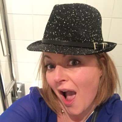 If it looks like a duck, quacks like a duck, guess what? its probably a duck!! Thats me-what you see is what you get-Army wife, mum of 2 very gorgeous children