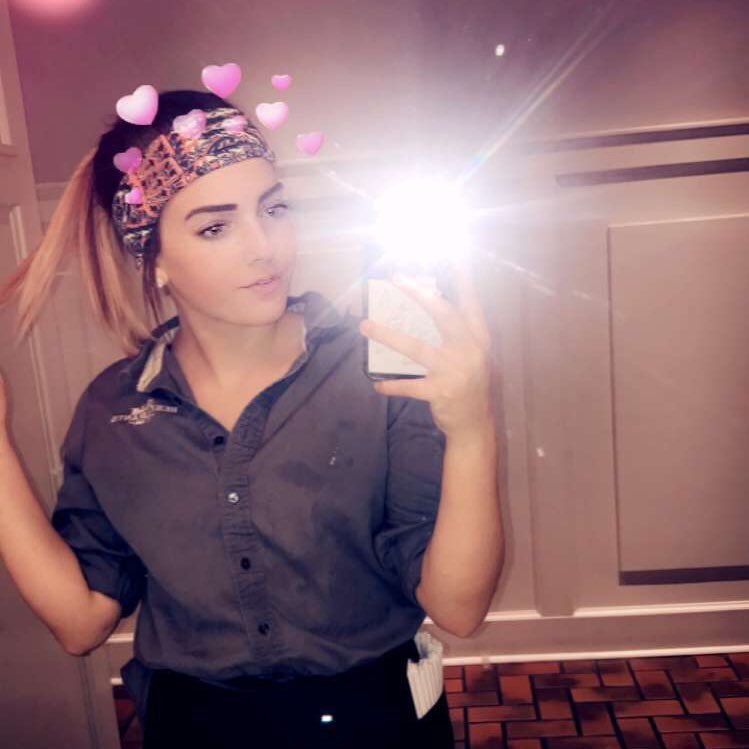 alexis_p8120's profile picture. 