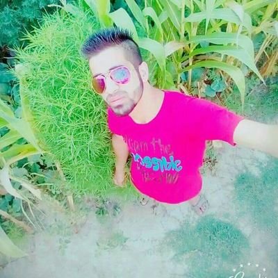 SuhailA50719556's profile picture. I'm Kashmir een. I'm student and business Boy