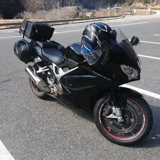 ホンダのVFR800Fってバイクに乗ってるアラフォー独身貴族