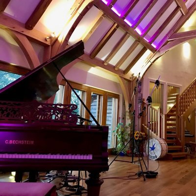 Boutique production, recording, mixing & mastering services in the Kent countryside