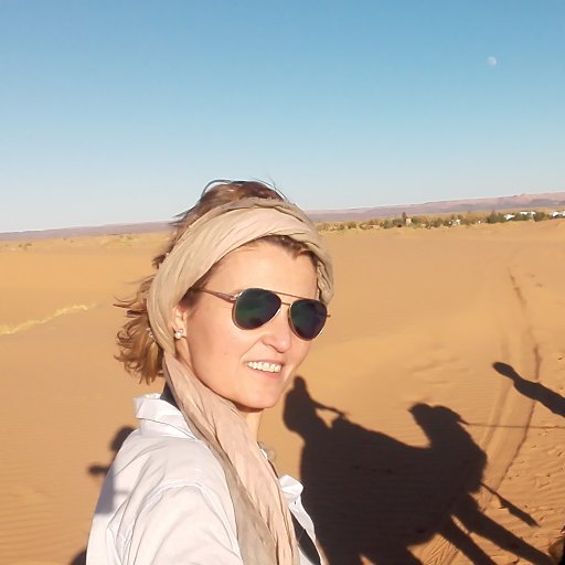 Belenbiomola's profile picture. Madre. Bióloga. Educadora Concepcionista. Cabeza y corazón.