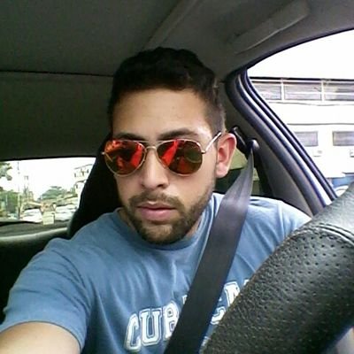 Angel01993's profile picture. 🇻🇪🇮🇹 
Periodista🎙️#GenteUnica ,
Barista en progreso ☕️,
Amante del ⚽️ (interista x siempre 🐍),
de los videojuegos 🎮 y
la buena música 🎸

Edad: XXXII