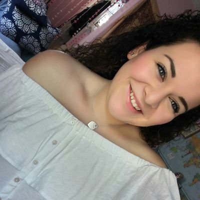 jesssicuhb's profile picture. whateva, whateva i do what i want ☁️♏️