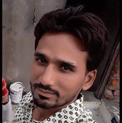 साँसों का रुक जाना ही मौत नहीं है।
वो लोग भी मरे हुए हैं जिन्होंने गलत को गलत कहने की हिम्मत खो दी है।