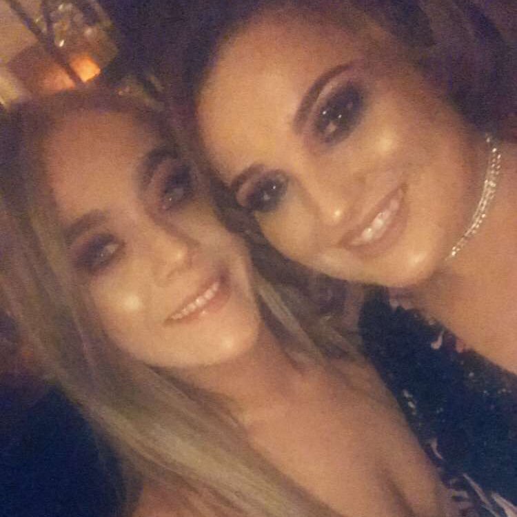 ShannonJJones1's profile picture. instagram- @heyitsshan