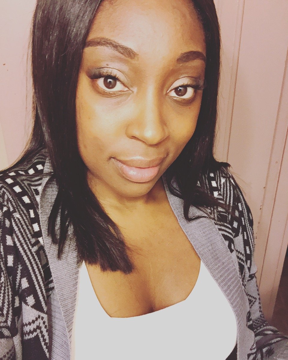 MrsRaeni's profile picture. Crown Me 👑