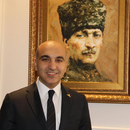 Bakırköy Belediye Başkanı Dr. Bülent KERİMOĞLU'nun resmi twitter hesabıdır.