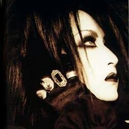 ener_master's profile picture. V-Rockとレトロゲームが生き甲斐。
最近はやれてませんが、ゲーマーさんのツイートを見るのが癒しです🙋気軽にフォローして下さいね👻👻
大学は工学系出身。大学院では物理化学を専攻。アカデミックな知識はほとんど忘れました😇