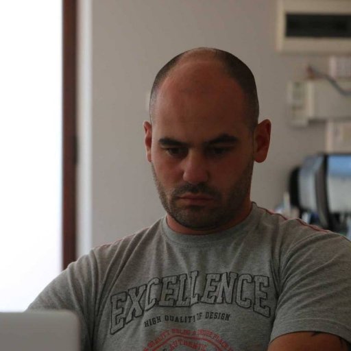 udarautobusa's profile picture. Huligan mekog srca