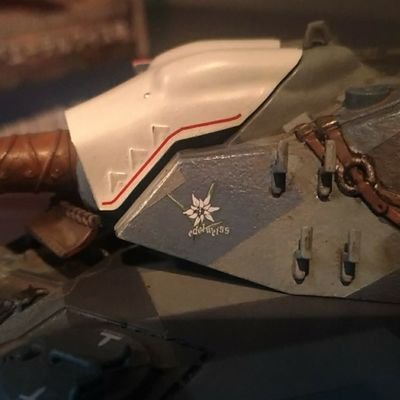 CrapAtModelling's profile picture. Cack-handed miniature painter.