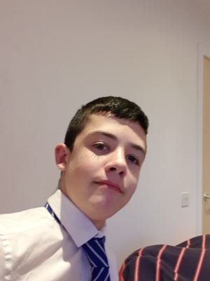 I am Scottish I go to TCSOA born in kirkcaldy Fife