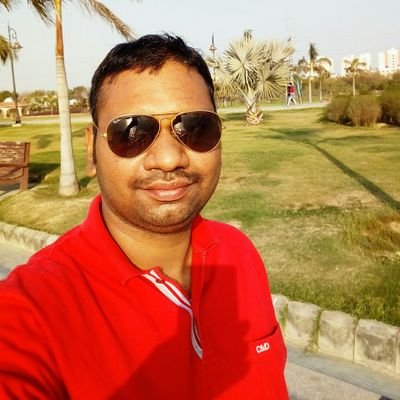 Three adjectives describes me the best: Friendly, Focussed and Fearless.
Centrist by ideology, animal and Nature lover by heart.