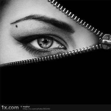 Shirinn6352's profile picture. ‏حجاب من دلیل بر اعتقاد ب جمهوری اسلامی نیست 

‏برهنگی زنان را دیدیم و فریاد کشیدیم
اما پاهای برهنه کودکان را دیدیم و سکوت کردیم