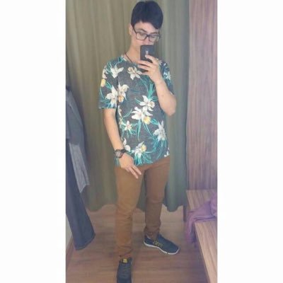 Sou uma pessoa batalhador que luta sempre parar alcançar os objetivos
