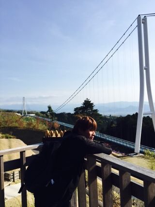 どこにでもいる普通の人（♂）です
元しがない介護士現しがないサラリーマン
backnumberが最推しです
適当にフォローして、話しかけて下され

#backnumber
#フレデリック
#Uver
#金爆
#ねぐせ
#ミュージカル
#テニミュ
#刀ミュ
#カメラ

適当に呟いていきまする