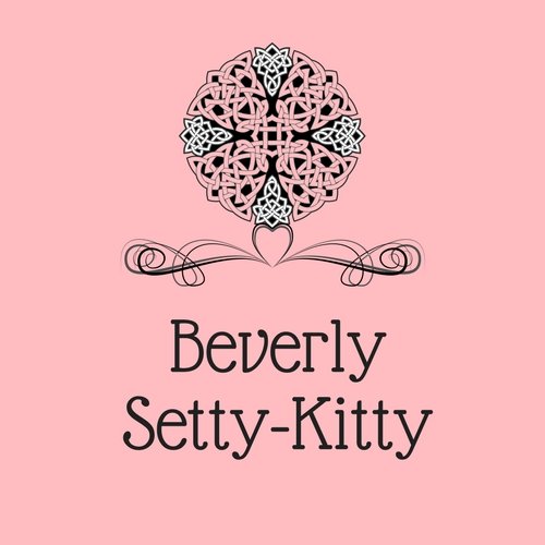 Beverly Setty-Kitty- fonalak nagy-és kiskereskedelme DIY készletek, DIY segédletek, babaruhák, baba ajándékkosarak, fejlesztő játékok webes értékesítése.