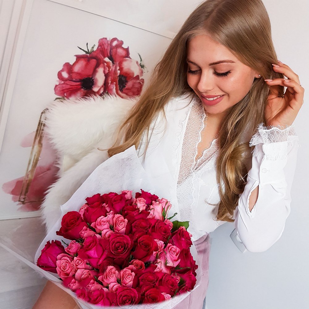 Léa sélectionne des articles tendances et te confectionne des looks de qualité à prix tout doux ! Mon travail est d'écouter mes clientes et mes amies ❤