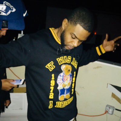 CEO | Promoter | A&R | Event & Mixtape Host | Web Designer | Booking Agent & More šš© ig: @trekul sc: trekul1 @kulexperience