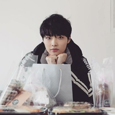 yhsofficial's profile picture. ONO Entertainment #윤희석 Yoon Heeseok fan page // 061097 🌸