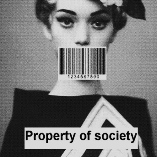 apmarowe's profile picture. A woman of mystery and power, whose power is exceeded only by her mystery.