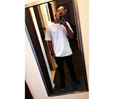Cada dia que anoitece,
Planta que reflorece.
Tente então comece,
Erre, e recomece. ❤🌷