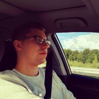 Wiktor No (@disco__jimmy) 's Twitter Profile